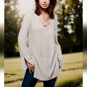 Free People Crisscross Sweater Tunic Oatmeal Cream Tan w/ Side Slits, Size Small